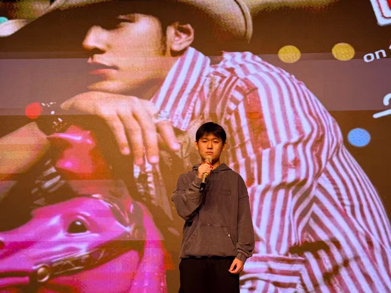 Music performance on stage
