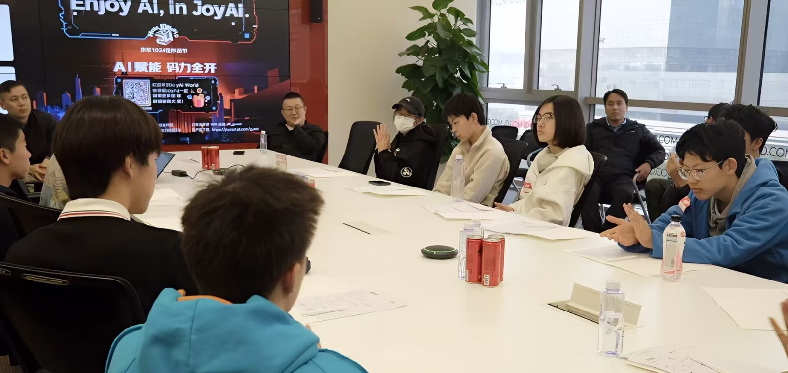 Students visiting JD.com
