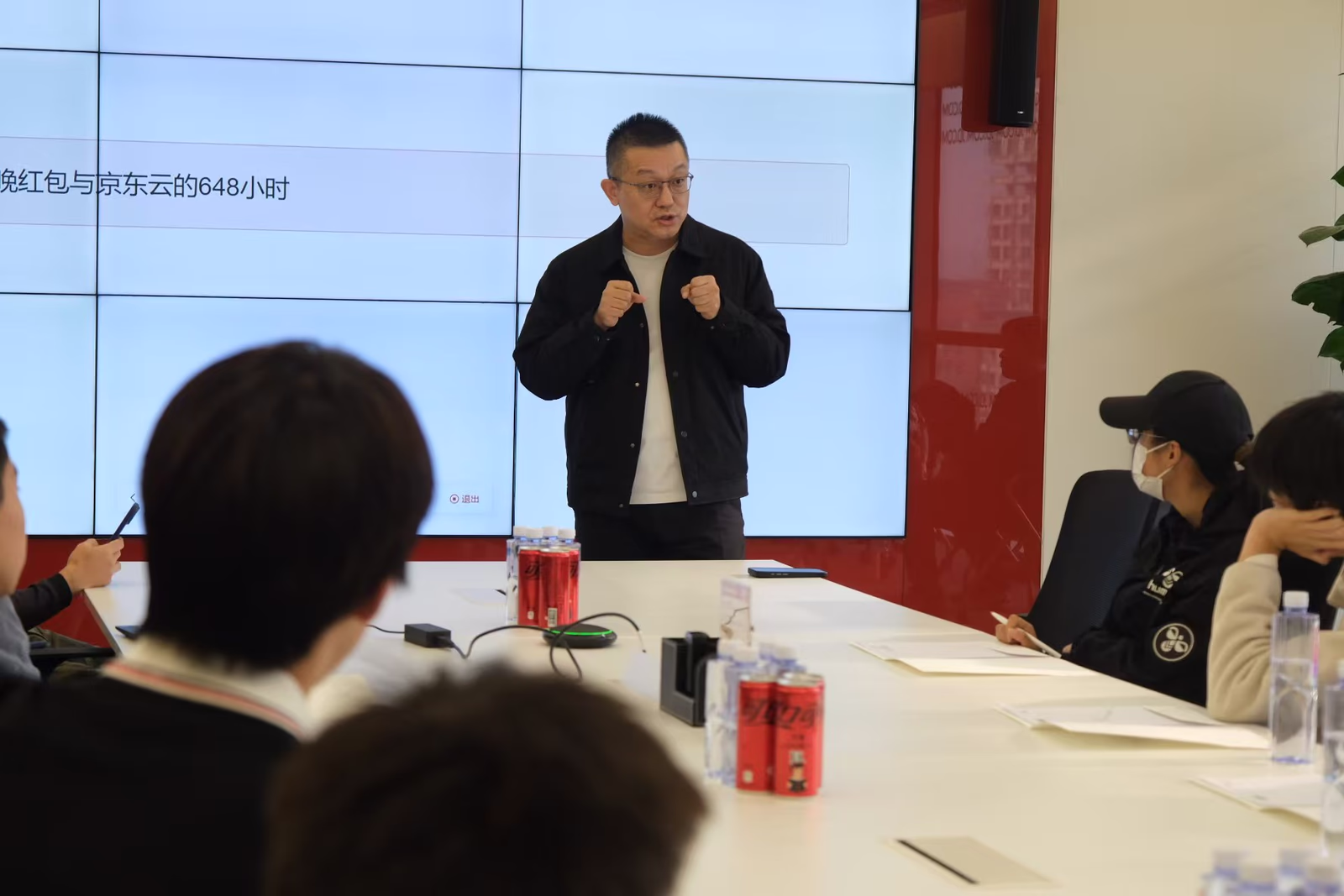 Student dialogue during JD.com visit